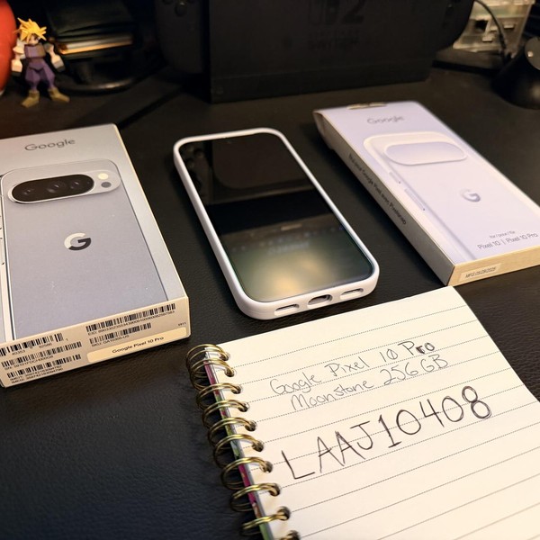 Google Pixel 10 Pro - Unlocked, 256 GB, Moonstone, G4QUR