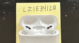 Used
													Apple AirPods Pro 1st Gen - Wireless Case, photo 1 of 10