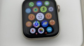 Mint
													Apple Watch SE 2nd Gen 44mm - Unlocked, Silver, A2727 - Cellular, Aluminum, photo 2 of 13