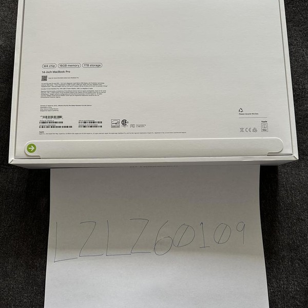 MacBook Pro 2024 - 14 inch - 1 TB, Space Black, 16 GB, Apple M4