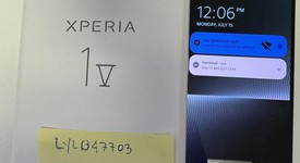 Mint
													Sony Xperia 1 V - Unlocked, Black, 256 GB, 12 GB, photo 3 of 4