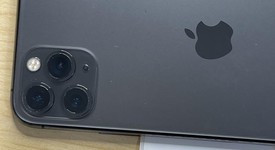 Good
													Apple iPhone 11 Pro Max - Unlocked, Green, 64 GB, A2161, photo 4 of 5