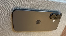 Mint
													Apple iPhone 16 - AT&T, Black, 256 GB, A3081, photo 5 of 8