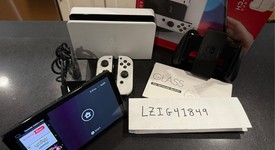 Mint
													Nintendo Switch - OLED - White, 64 GB, photo 5 of 6