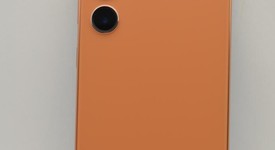 Good
													Samsung Galaxy S24 - Unlocked, Orange, 256 GB, 8 GB, SM-S921U1, photo 3 of 5