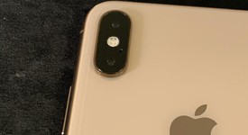 Good
													Apple iPhone Xs Max - Unlocked, Gold, 64 GB, A1921, photo 3 of 4
