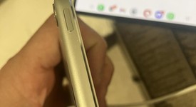 Mint
													Apple iPod Touch 6th Gen - Wi-Fi, Silver, 16 GB, photo 4 of 7