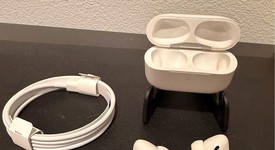 Used
													Apple AirPods Pro - Wireless Case, photo 5 of 10