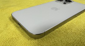 Good
													Apple iPhone 16 Pro Max - Unlocked, White, 256 GB, A3084, photo 5 of 9