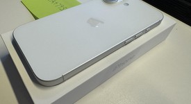 Mint
													Apple iPhone 16 - Verizon, White, 128 GB, A3081, photo 2 of 6