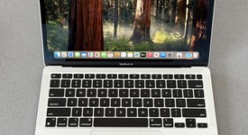 Good
													MacBook Air 2020 - 13" - Apple M1, Silver, 256 GB, 8 GB, photo 1 of 17