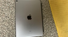 Good
													Apple iPad Pro 9.7" - Wi-Fi, Gray, 32 GB, A1673, photo 2 of 8