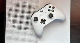 Good
													Xbox One S (2016) - White, 1 TB, photo 5 of 9