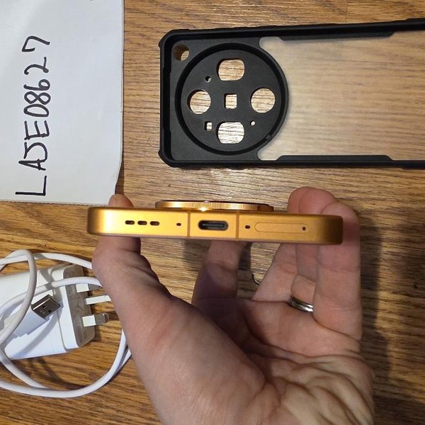 Oppo Find X9 Ultra - Unlocked Non-US, 512 GB, Canyon Orange, 12 GB