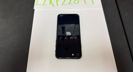 Mint
													Apple iPhone SE 3rd Gen 2022 - Unlocked, Midnight, 64 GB, A2595, photo 5 of 11