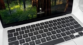 Mint
													MacBook Air 2025 (M4) - 13" - Apple M4, Silver, 256 GB, 16 GB, photo 5 of 8