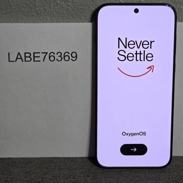 OnePlus 15 - Unlocked, 512 GB, Infinite Black, 16 GB