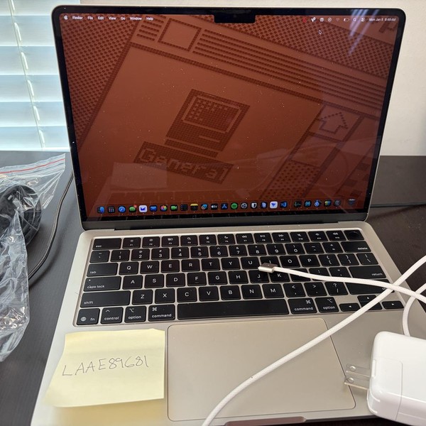 MacBook Air 2025 (M4) - 13 inch - 256 GB, Starlight, 16 GB, Apple M4