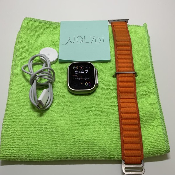 Apple Watch Ultra 49mm - Unlocked, Titanium, A2622