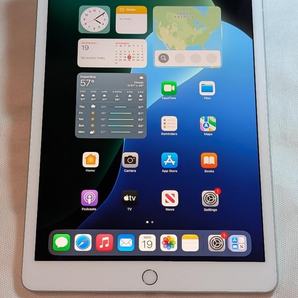 Apple iPad 7th Gen - Wi-Fi, 128 GB, Silver, A2197