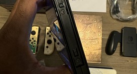 Good
													Nintendo Switch - OLED - White, 64 GB, The Legend of Zelda: Tears of the Kingdom Edition, photo 3 of 7