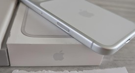 Mint
													Apple iPhone 17 Pro - Unlocked, Silver, 256 GB, A3256, photo 4 of 8