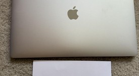 Mint
													MacBook Pro 2016 (With Touch Bar) - 15" - Silver, 1 TB, 16 GB, photo 2 of 12
