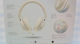 New
													Logitech G735 Wireless Gaming Headset, photo 2 of 4