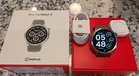 Good
													OnePlus Watch 3 - Emerald Titanium, photo 1 of 8