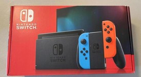 Mint
													Nintendo Switch - Red & Blue, 32 GB, photo 3 of 12