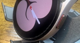 Good
													Samsung Galaxy Watch4 - Unlocked, Gold, 40mm, photo 2 of 6