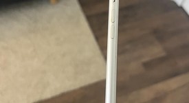 Good
													Apple iPhone 8 - Verizon, Silver, 64 GB, A1863, photo 5 of 8