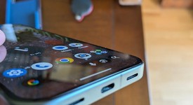 Mint
													Google Pixel 10 - Unlocked, Obsidian, 256 GB, GLBW0, photo 5 of 8