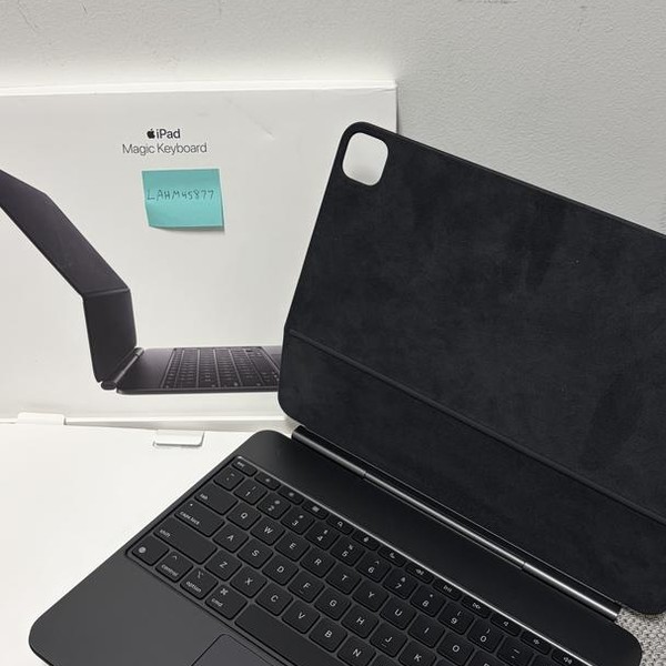 Apple Magic Keyboard for iPad Pro - Black