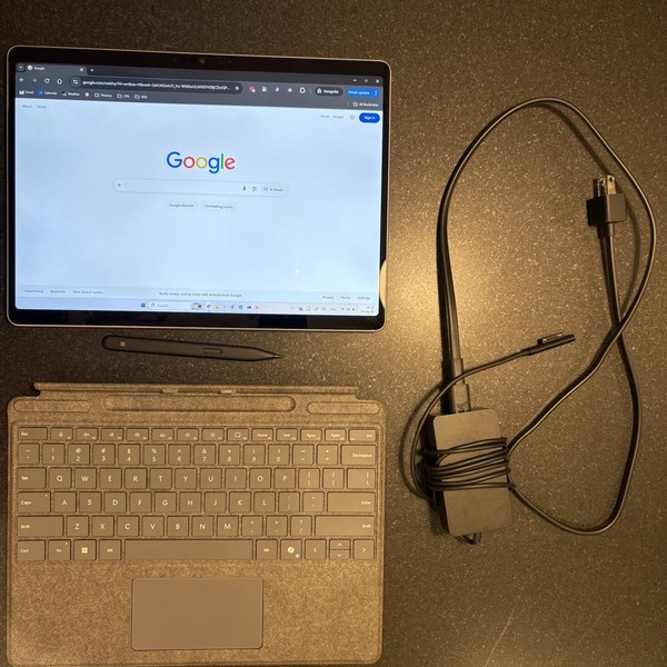 Microsoft Surface Pro 11 - 512 GB, Platinum, 16 GB, Snapdragon X Plus