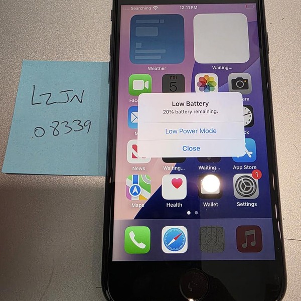 Apple iPhone SE 3rd Gen 2022 - Unlocked, 64 GB, Midnight, A2595