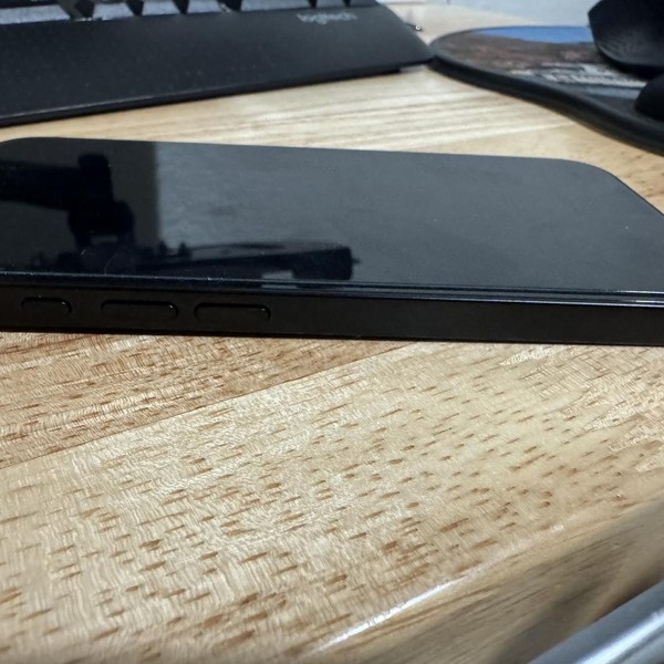 Apple iPhone 16e - T-Mobile, 128 GB, Black, A3212