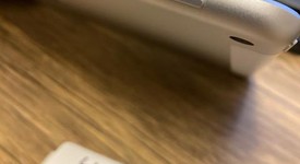 Mint
													Apple iPad 5th Gen - AT&T, Silver, 32 GB, A1823, photo 3 of 6