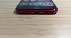 Fair
													Apple iPhone SE 3rd Gen 2022 - Unlocked, Red, 64 GB, A2595, photo 3 of 14