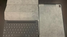 Mint
													Apple iPad Pro 9.7" - Unlocked, Gray, 32 GB, A1674, photo 2 of 10