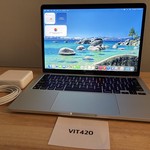Good MacBook Pro 2020 - 13 inch - 2 TB, Silver, 8 GB, Apple M1