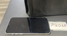 Fair
													Apple iPhone 12 - Unlocked, White, 128 GB, A2172, photo 5 of 5