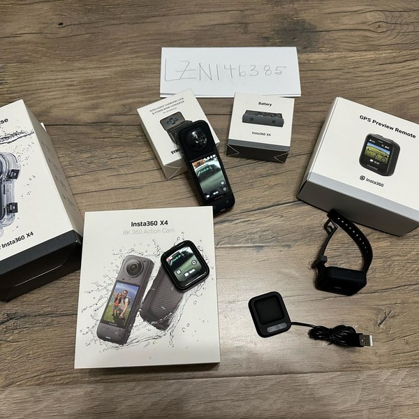 Insta360 X4