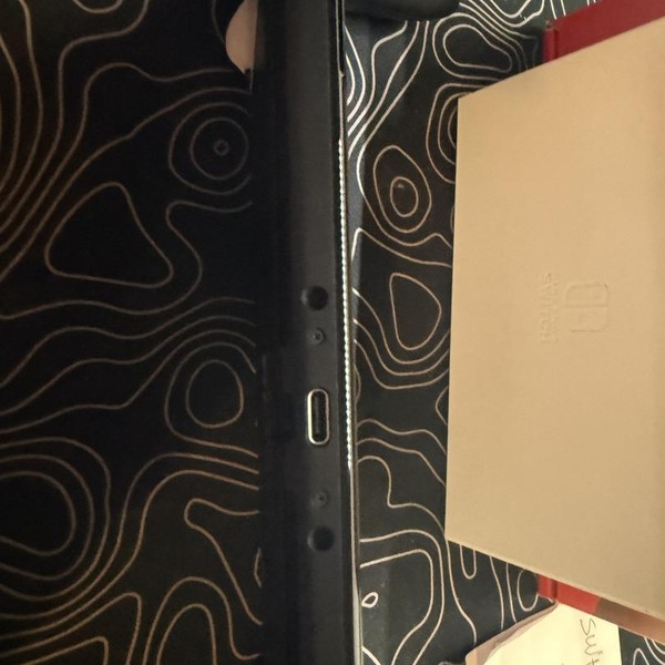 Nintendo Switch - OLED - 64 GB, White