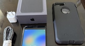 Good
													Apple iPhone 8 Plus - Unlocked, Gray, 64 GB, A1864, photo 2 of 11