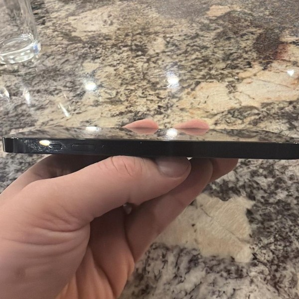 Apple iPhone 14 Pro - AT&T, 256 GB, Gold, A2650