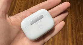 Used
													Apple AirPods Pro 2 - USB-C, photo 3 of 3