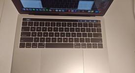 Good
													MacBook Pro 2018 (With Touch Bar) - 13" - I5, Silver, 512 GB, 16 GB, photo 3 of 16