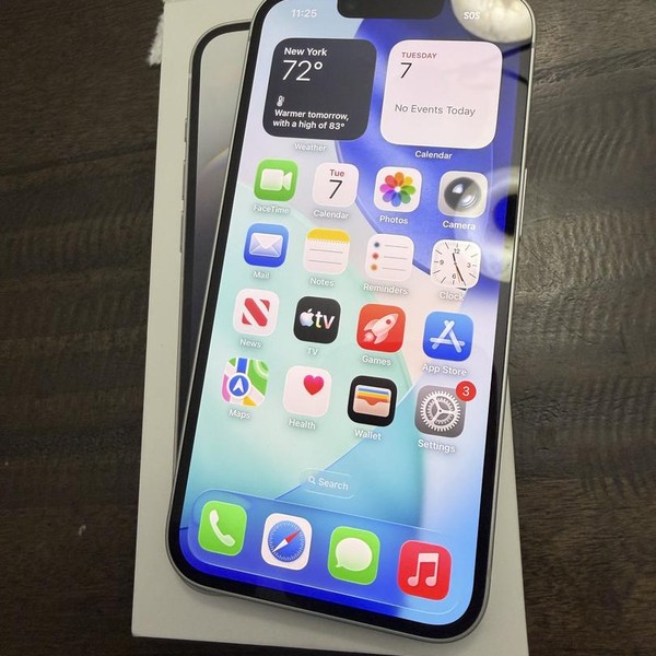 Apple iPhone 16e - Unlocked, 128 GB, White, A3212