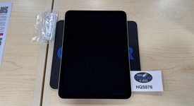 Mint
													Apple iPad 11th Gen - Unlocked, Silver, 256 GB, A3355, photo 2 of 6